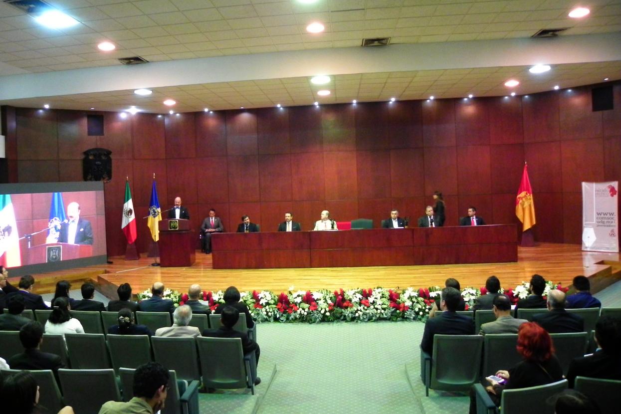 La ceremonia que tuvo lugar en el auditorio doctor Luis Garibay Gutiérrez, de la Universidad Autónoma de Guadalajara (UAG)